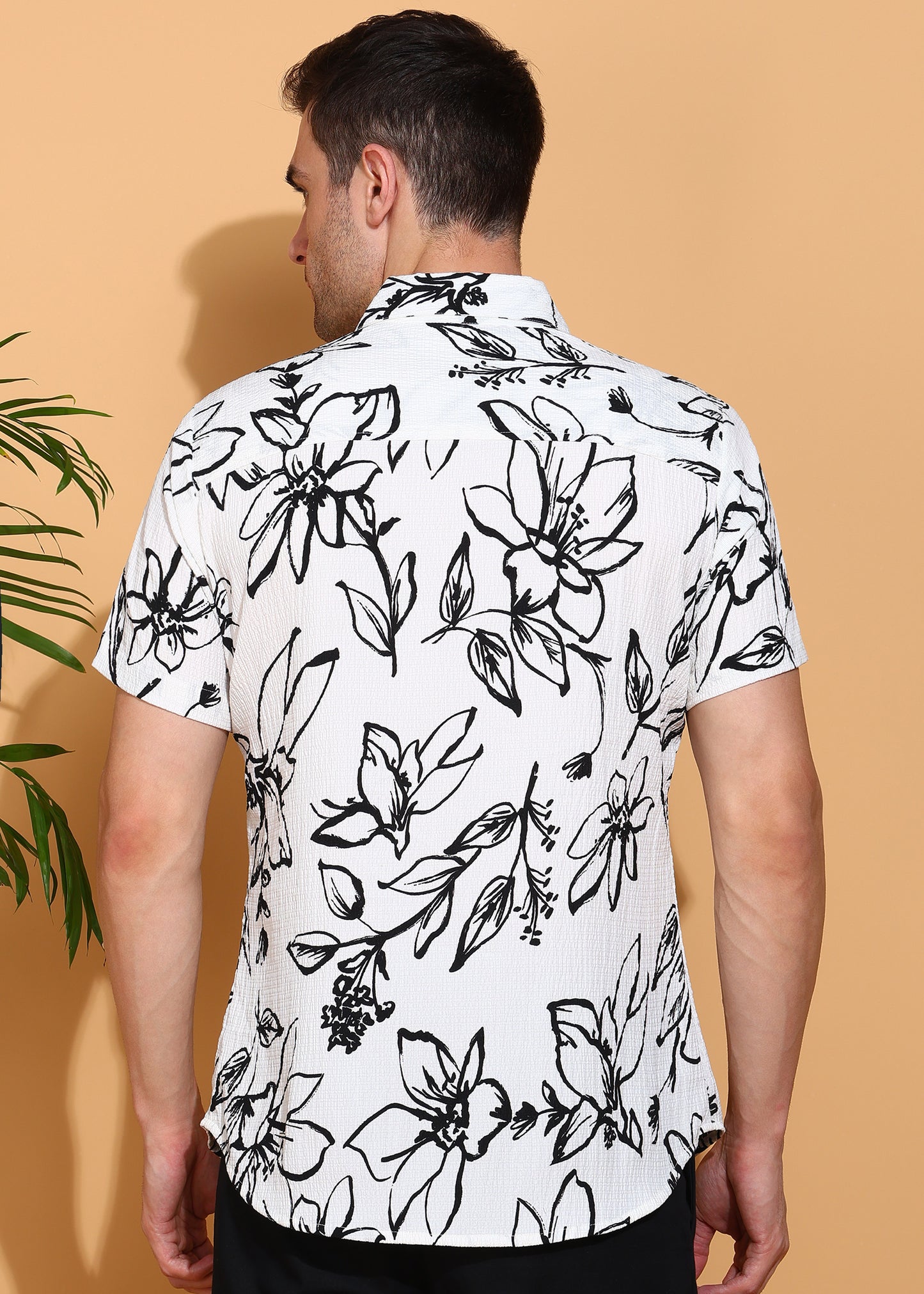 Yash Gallery Men’s Moss Bubble Fabric Short Sleeve Button-Down with Black Floral Print Casual Shirt