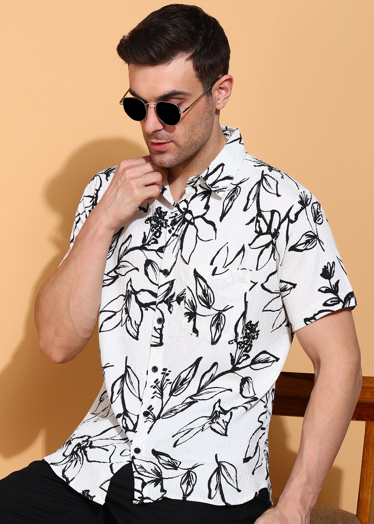 Yash Gallery Men’s Moss Bubble Fabric Short Sleeve Button-Down with Black Floral Print Casual Shirt