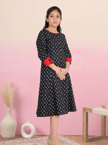 YASH GALLERY Kids Cotton Geometrical Printed Anarkali Kurta (Black)
