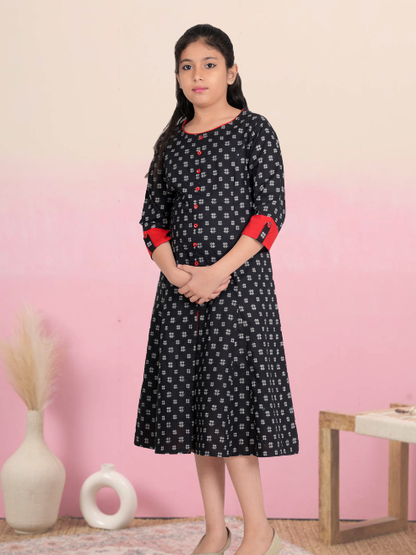 YASH GALLERY Kids Cotton Geometrical Printed Anarkali Kurta (Black)