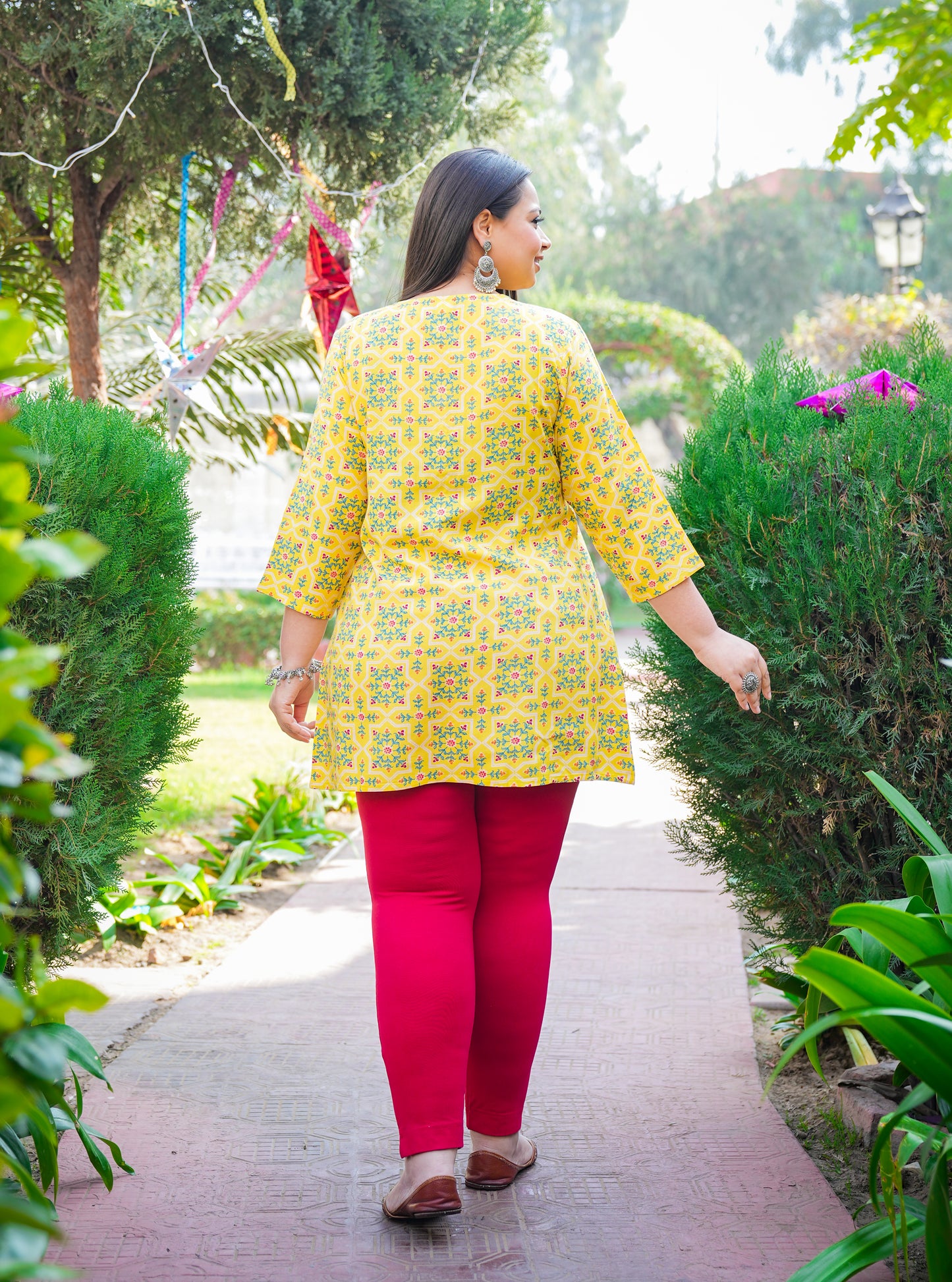 Yash Gallery Women's Plus Size Yellow Rayon Floral Printed Short Kurti (Yellow)