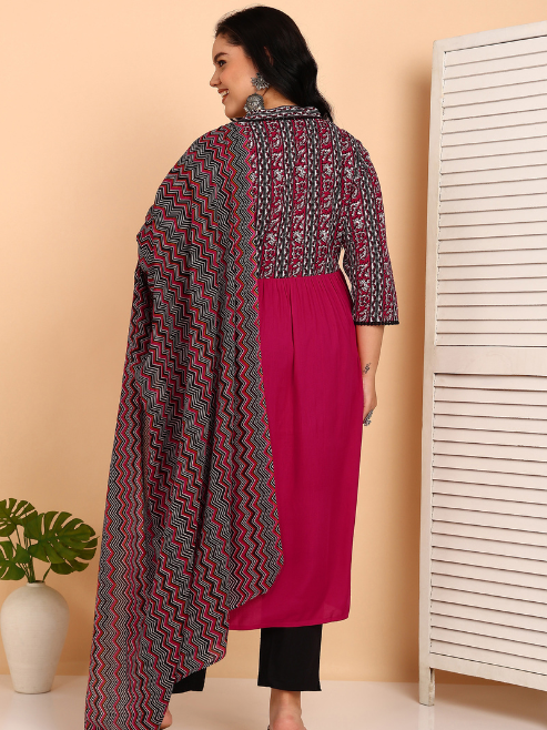 Yash Gallery Women’s Rayon 3/4 Sleeve Bagru Printed Alia Cut Kurta with Zig Zag Dupatta and Pant (Pink)