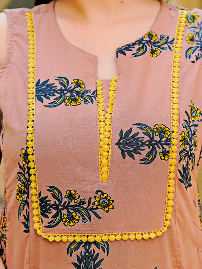 Yash Gallery Women's Cotton Short Kurti with Yellow Lace Detailing Sleeveless