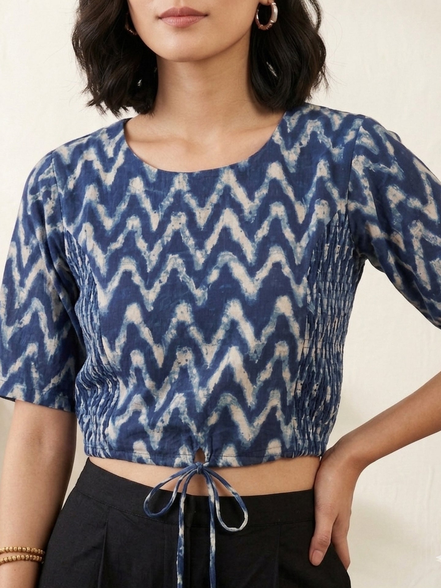 YASH GALLERY Women's Cotton Zig-Zag Printed Regular Blouse (Blue)
