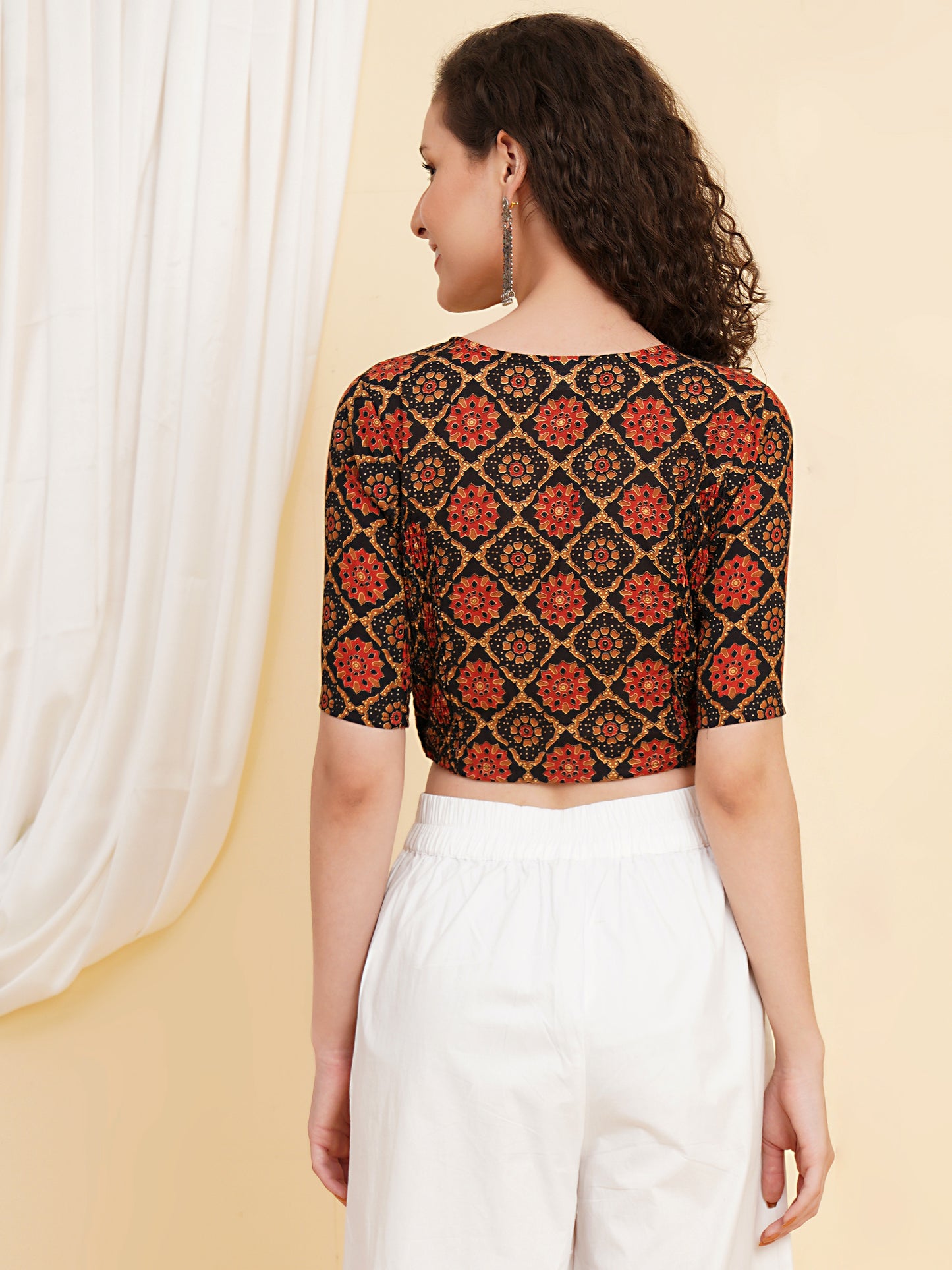 YASH GALLERY Women's Cotton Floral Printed Regular Blouse (Multi)