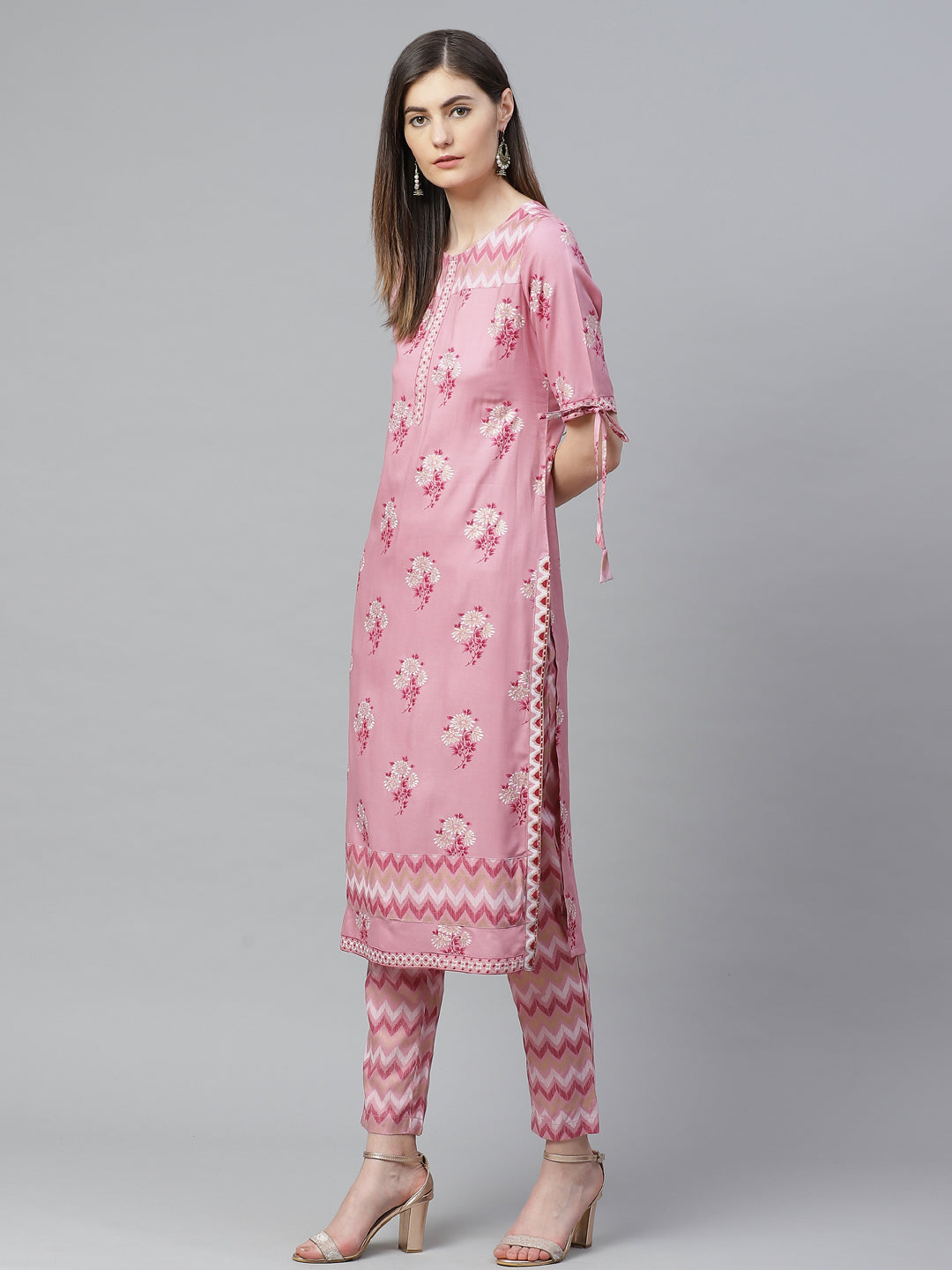 women rayon floral printed straight kurta with pant pink