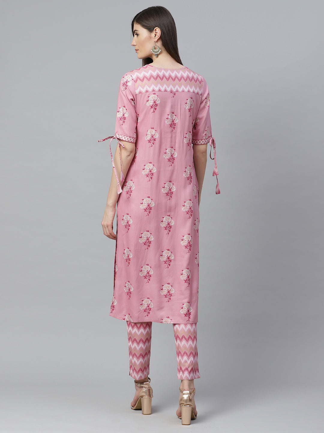 women rayon floral printed straight kurta with pant pink