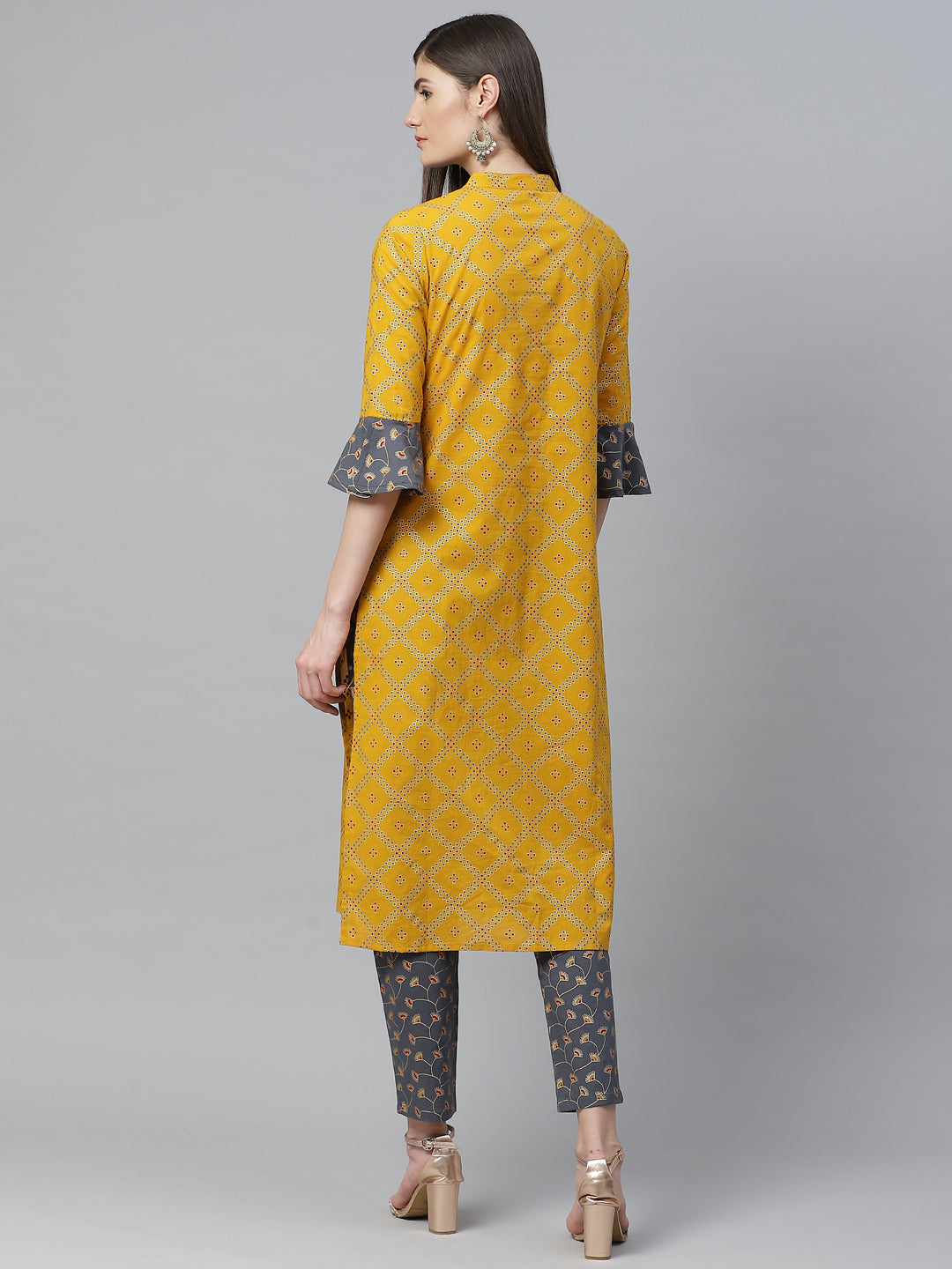 women cotton geomatrical printed straight kurta with pant yellow grey