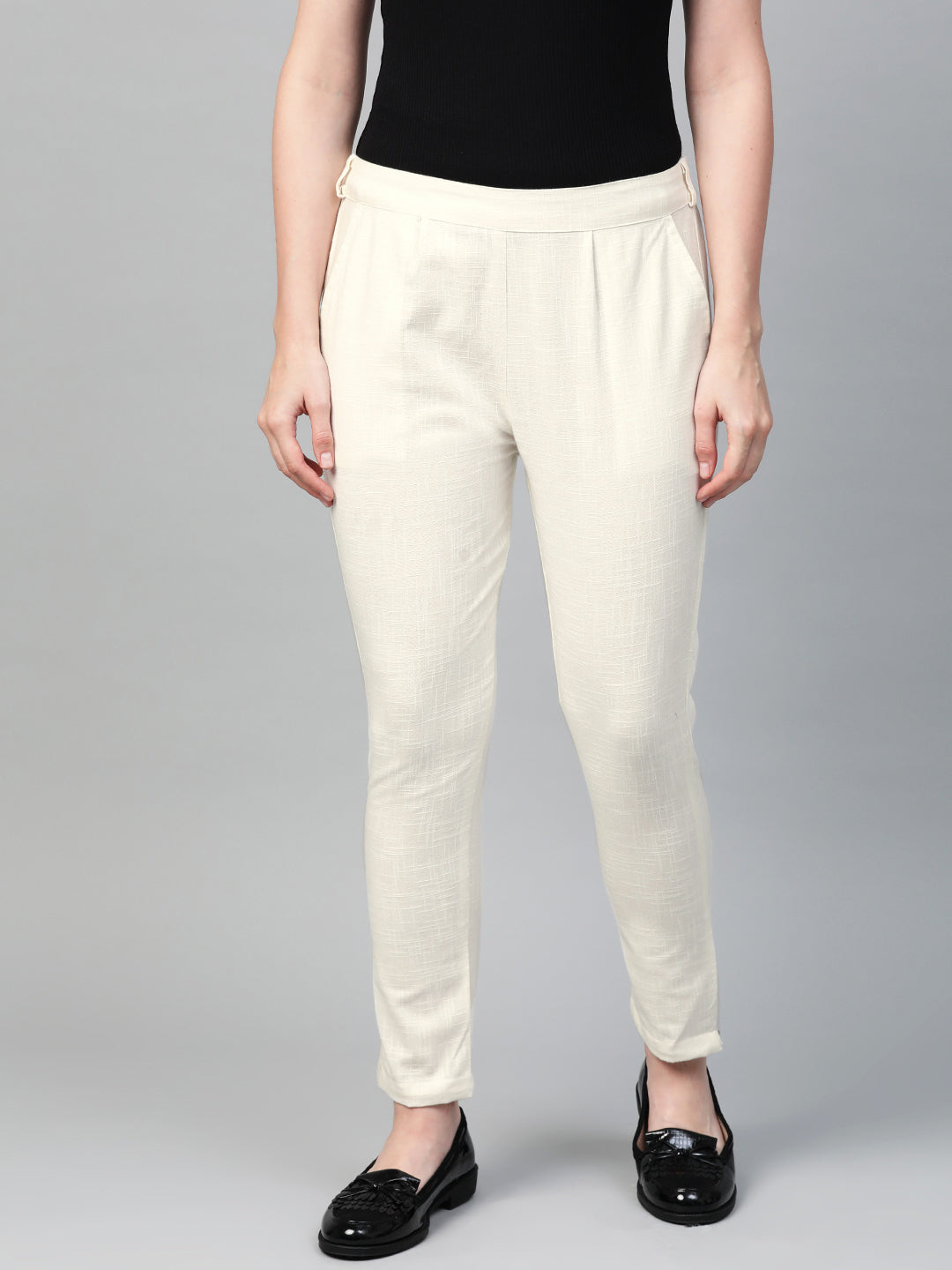 women cotton slub solid regular fit casual trouser pants off white